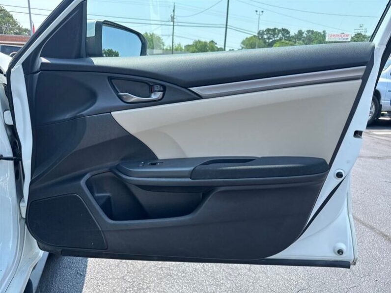 
								2017 Honda Civic Sport full									