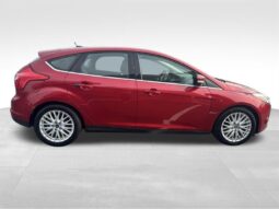 
										2012 Ford Focus SEL full									
