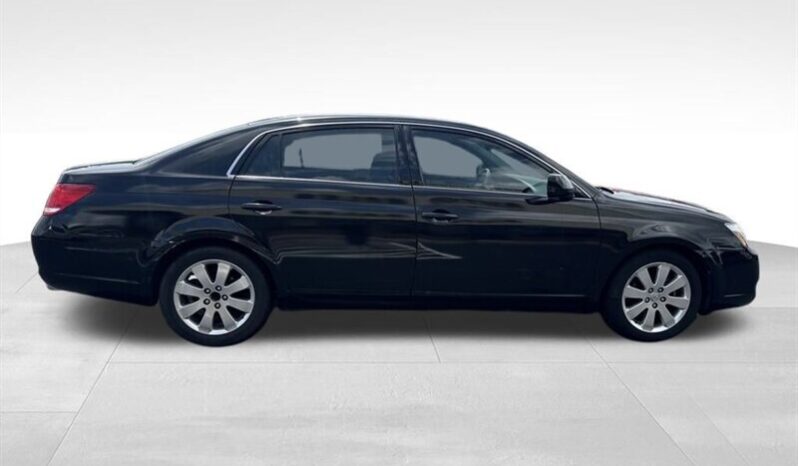 
								2006 Toyota Avalon XLS full									