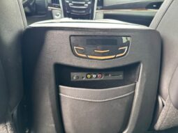 
										2016 Cadillac Escalade Luxury full									