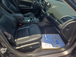 
										2015 Chrysler 300 Limited full									