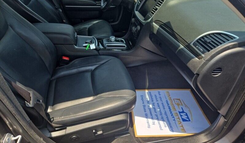
								2015 Chrysler 300 Limited full									