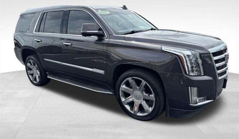 
								2016 Cadillac Escalade Luxury full									