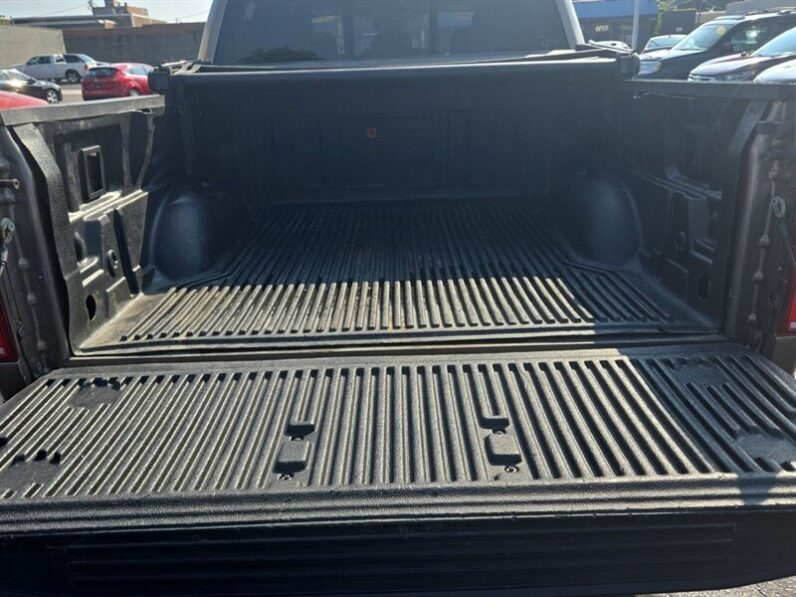 
								2018 Ford F-150 Lariat full									