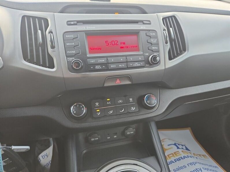 
								2015 Kia Sportage LX full									