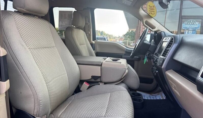 
								2015 Ford F-150 XLT full									