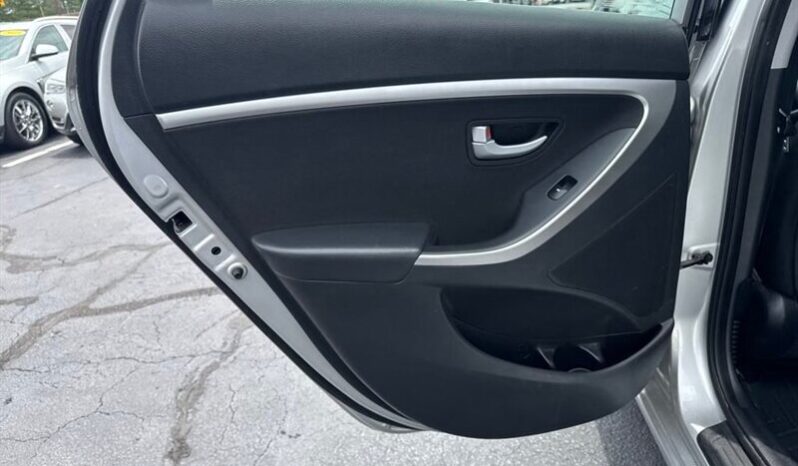 
								2014 Hyundai ELANTRA GT Base full									