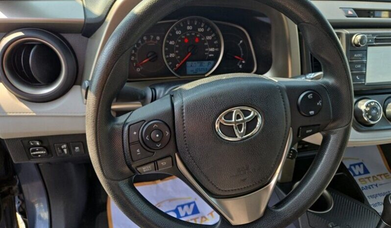 
								2014 Toyota RAV4 LE full									