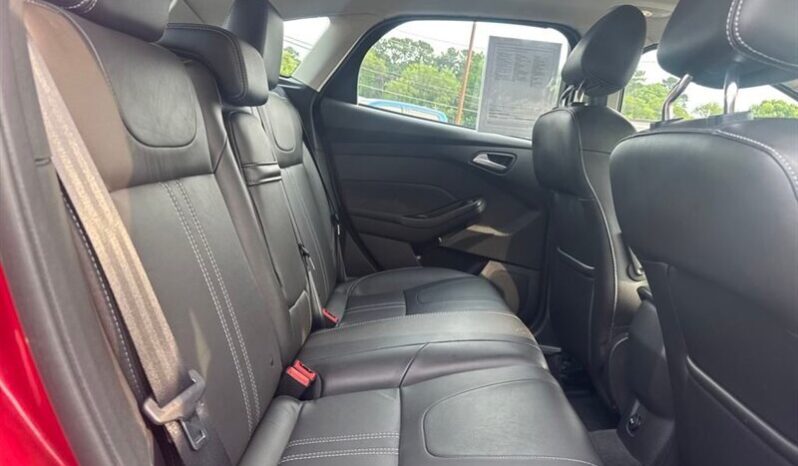 
								2012 Ford Focus SEL full									