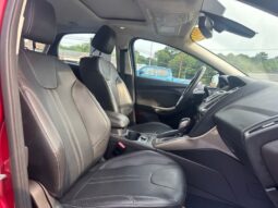 
										2012 Ford Focus SEL full									