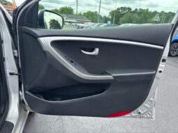 
										2014 Hyundai ELANTRA GT Base full									