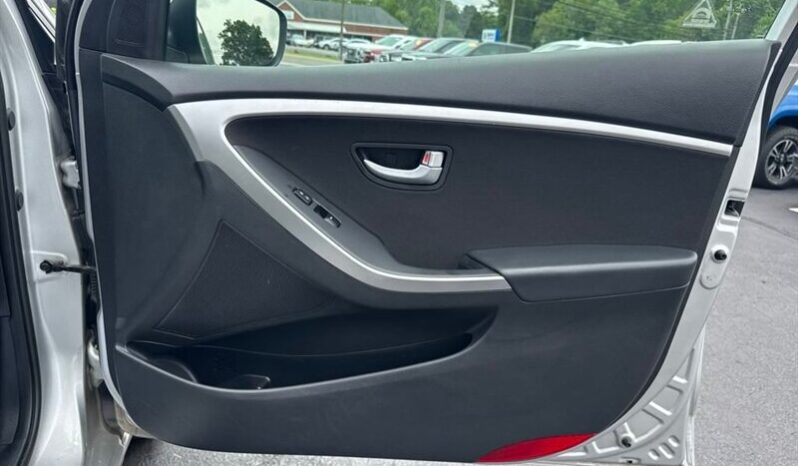 
								2014 Hyundai ELANTRA GT Base full									