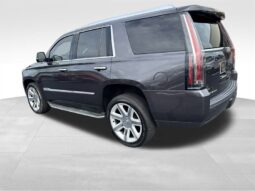 
										2016 Cadillac Escalade Luxury full									