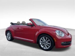 
										2013 Volkswagen Beetle Convertible 2.0 TDI full									