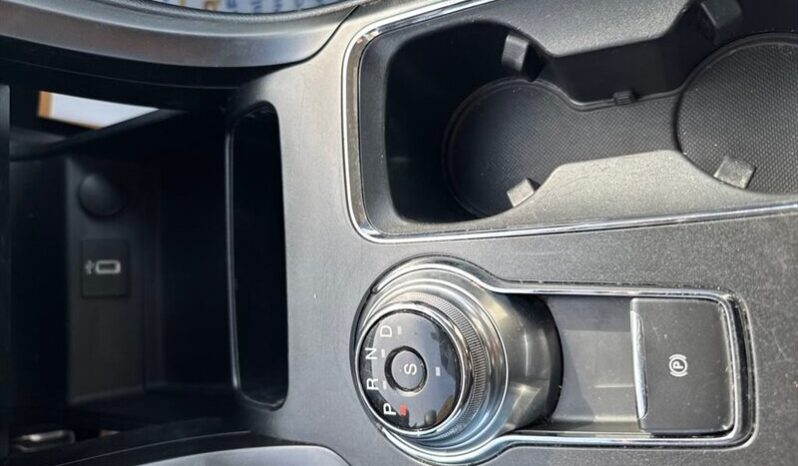 
								2017 Ford Fusion Titanium full									