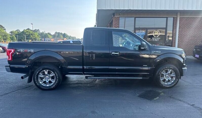 
								2015 Ford F-150 XLT full									