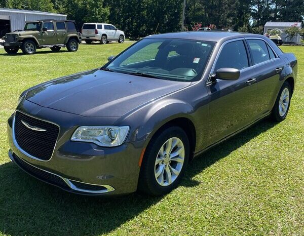 
								2015 Chrysler 300 Limited full									