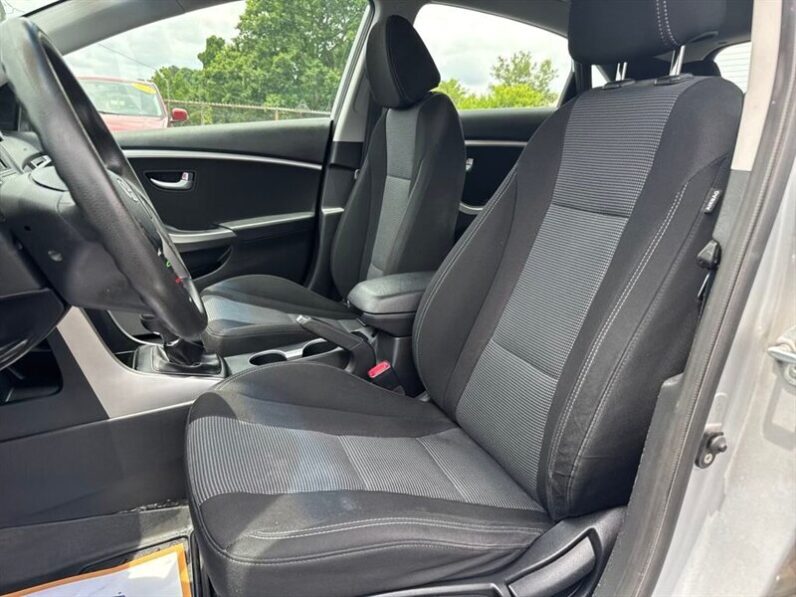 
								2014 Hyundai ELANTRA GT Base full									