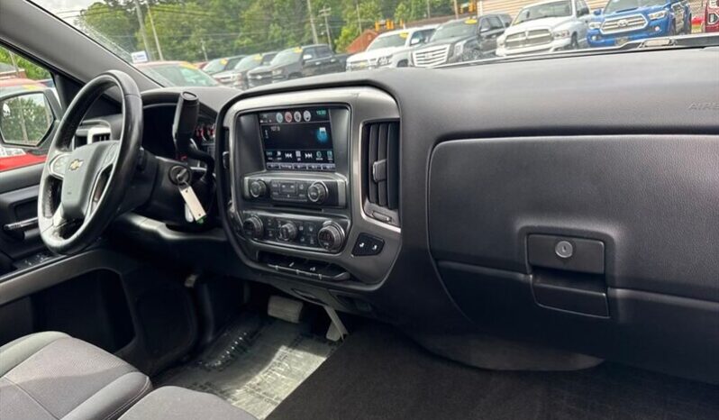 
								2018 Chevrolet Silverado 1500 LT LT1 full									