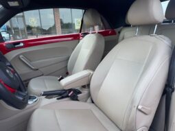 
										2013 Volkswagen Beetle Convertible 2.0 TDI full									
