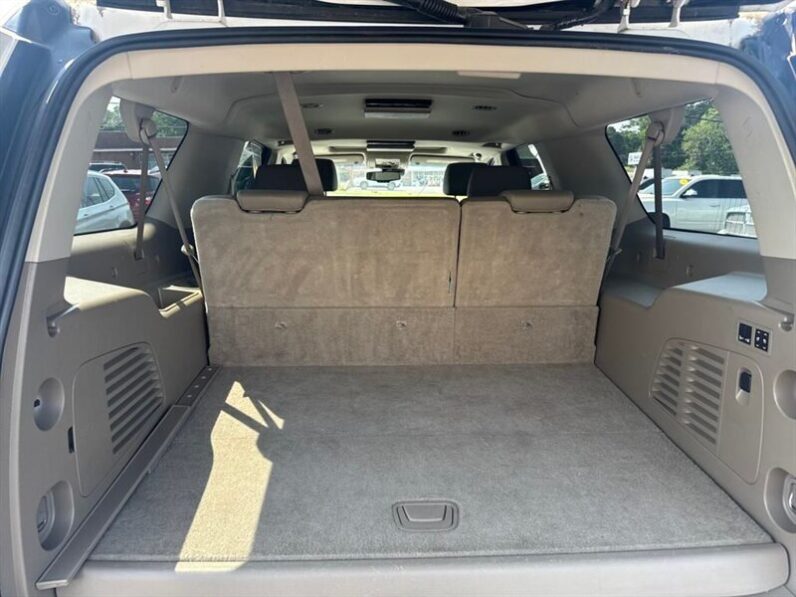 
								2016 Chevrolet Suburban LTZ full									