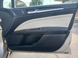 
										2017 Ford Fusion Titanium full									