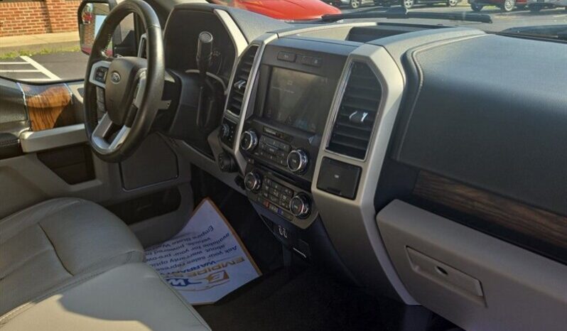 
								2018 Ford F-150 Lariat full									