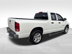 
										2005 Dodge Ram 1500 SLT full									