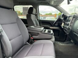 
										2018 Chevrolet Silverado 1500 LT LT1 full									