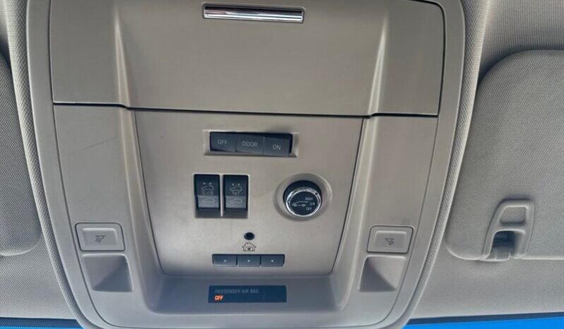 
								2016 Chevrolet Suburban LTZ full									