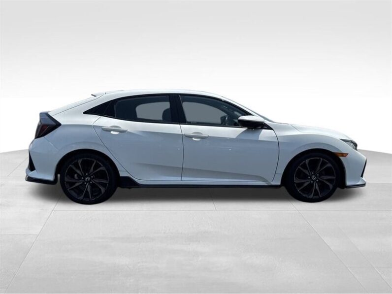 
								2017 Honda Civic Sport full									