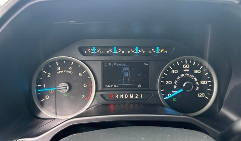 
								2016 Ford F-150 XLT full									