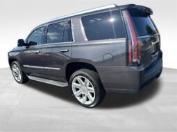 
										2016 Cadillac Escalade Luxury full									