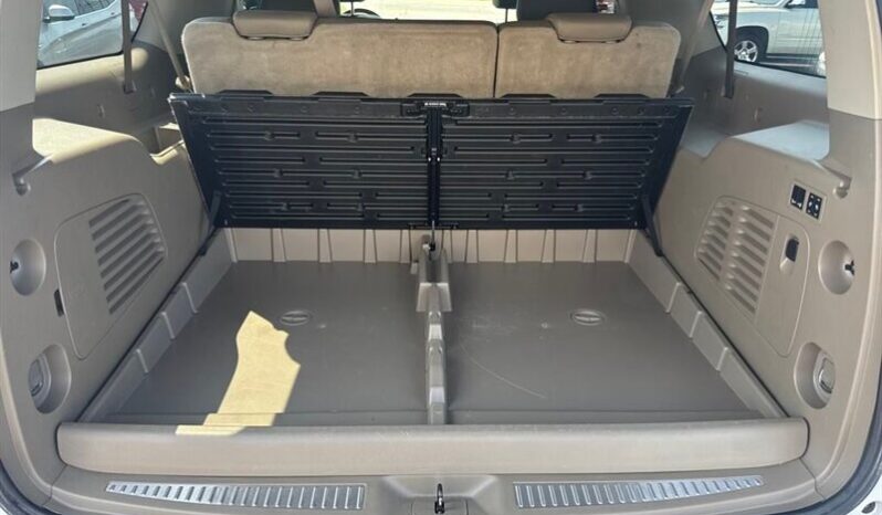 
								2016 Chevrolet Suburban LTZ full									