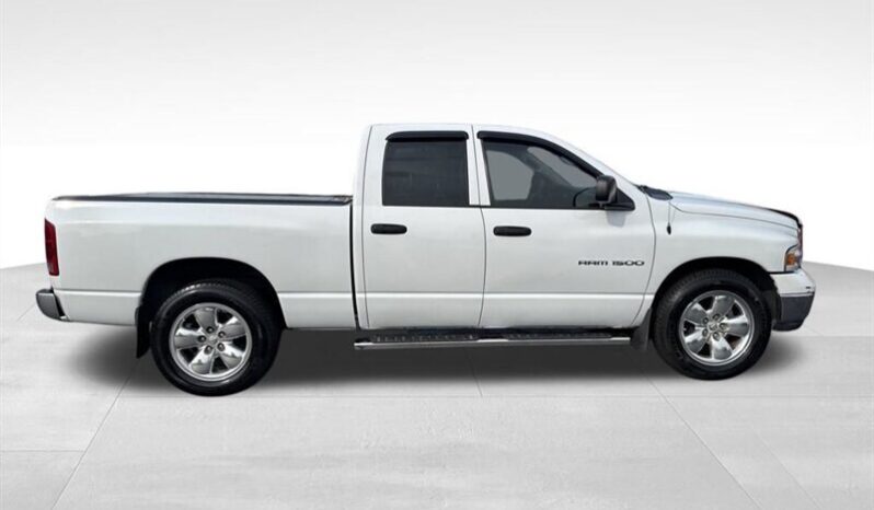 
								2005 Dodge Ram 1500 SLT full									