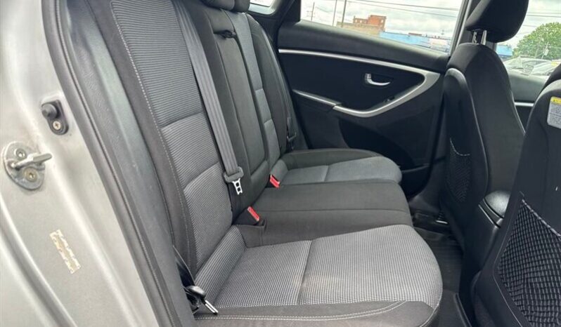 
								2014 Hyundai ELANTRA GT Base full									