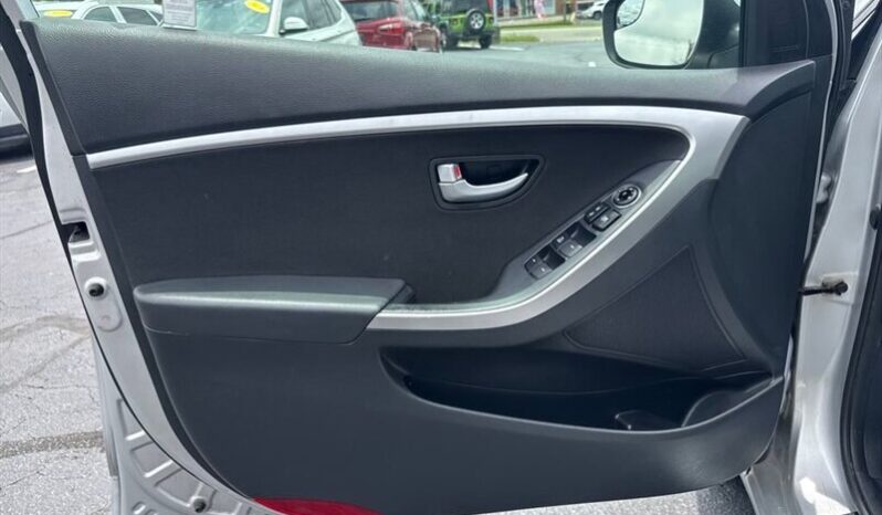 
								2014 Hyundai ELANTRA GT Base full									