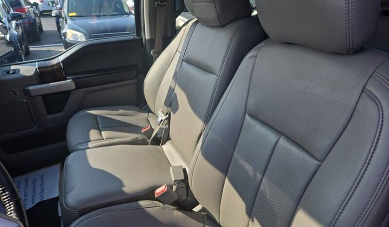 
								2018 Ford F-150 Lariat full									
