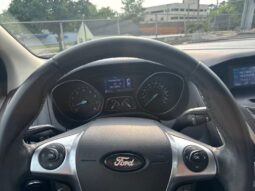 
										2012 Ford Focus SEL full									