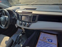
										2014 Toyota RAV4 LE full									
