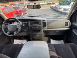 
										2005 Dodge Ram 1500 SLT full									