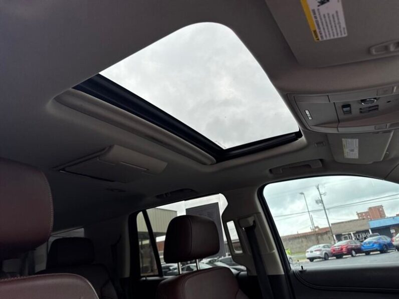 
								2015 Chevrolet Tahoe LTZ full									