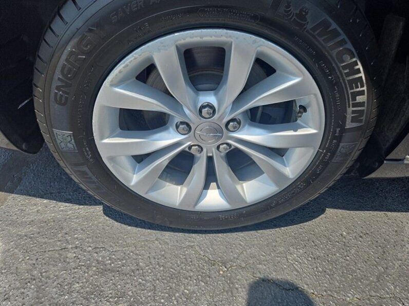 
								2015 Chrysler 300 Limited full									