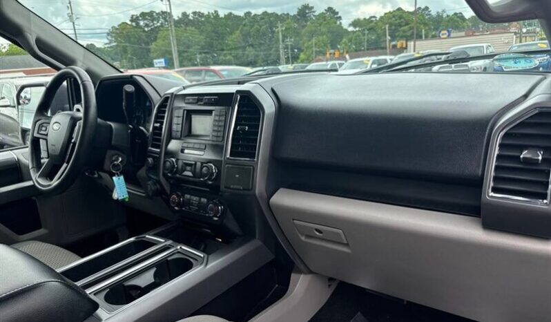 
								2016 Ford F-150 XLT full									