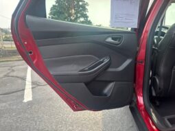 
										2012 Ford Focus SEL full									