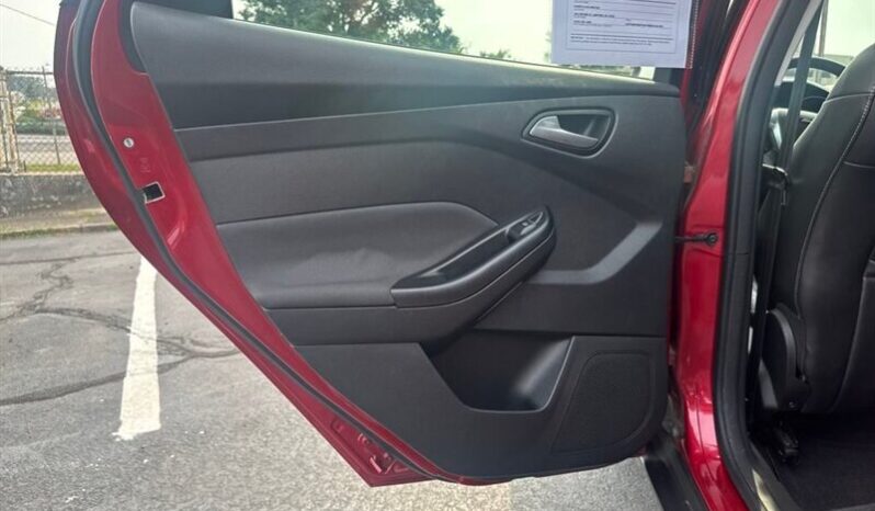 
								2012 Ford Focus SEL full									