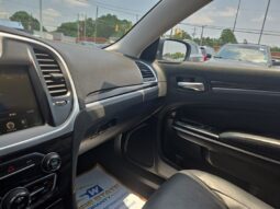
										2015 Chrysler 300 Limited full									