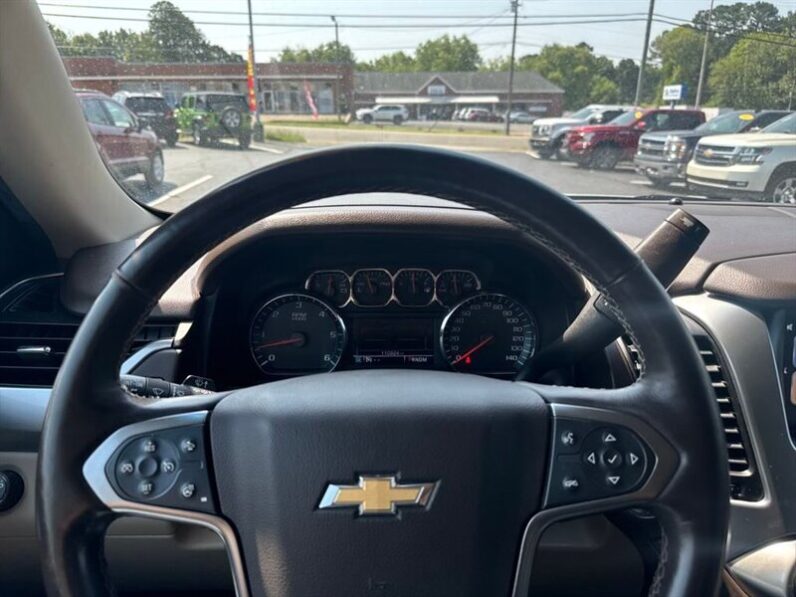 
								2016 Chevrolet Suburban LTZ full									