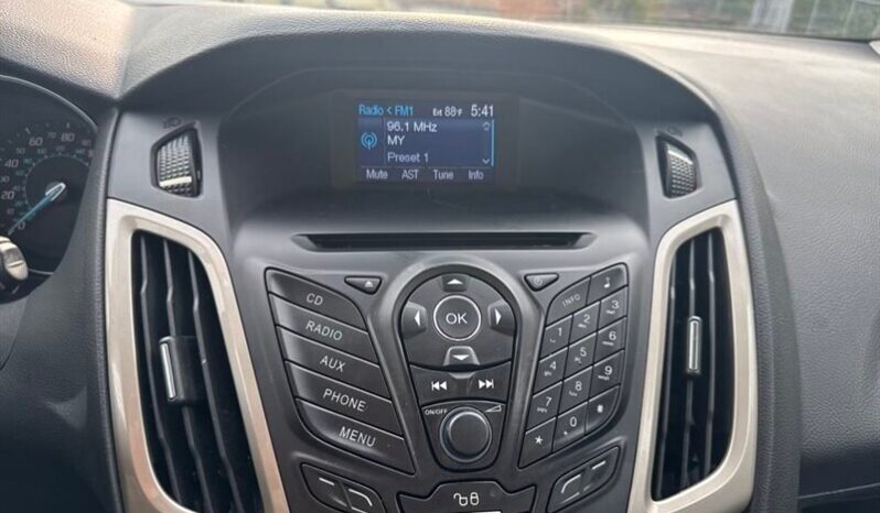 
								2012 Ford Focus SEL full									