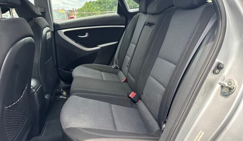 
								2014 Hyundai ELANTRA GT Base full									